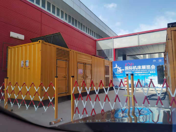 容县发电车出租-发电机无电压或电压太低怎么办？